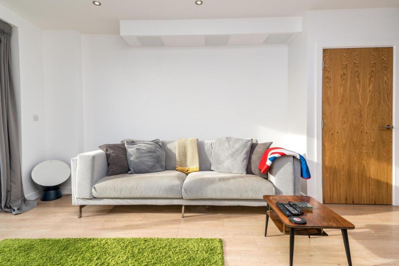 New 2bd Flat 4mins To Excel Centre Fast City Links * Londen