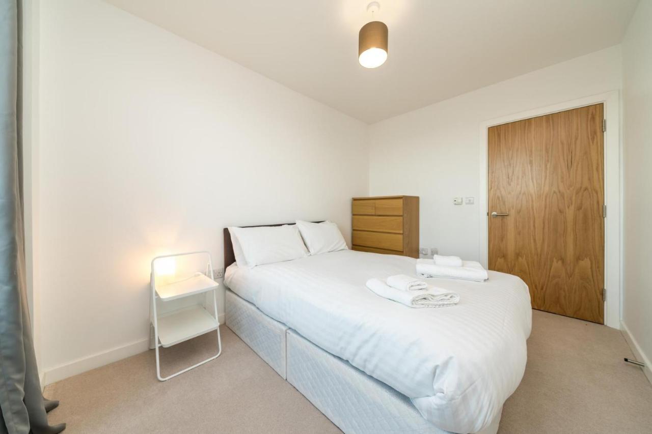 New 2bd Flat 4mins To Excel Centre Fast City Links Londen